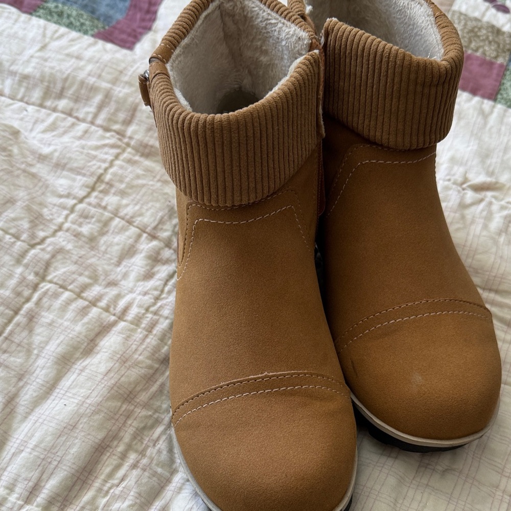 Cozy Brown adult Boots